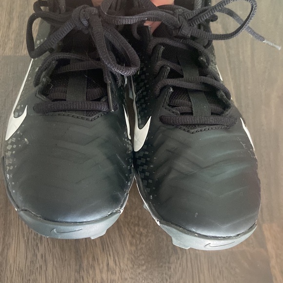 Nike Fast Flex Alpha Baseball cleats kids size 5  black & white - Picture 4 of 14